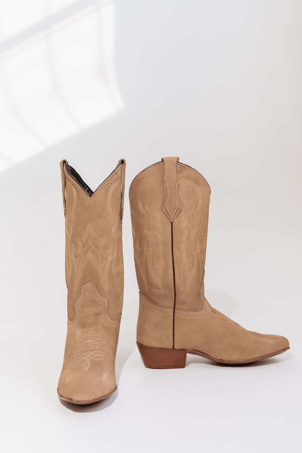 The Cashlee | Almond Nubuck