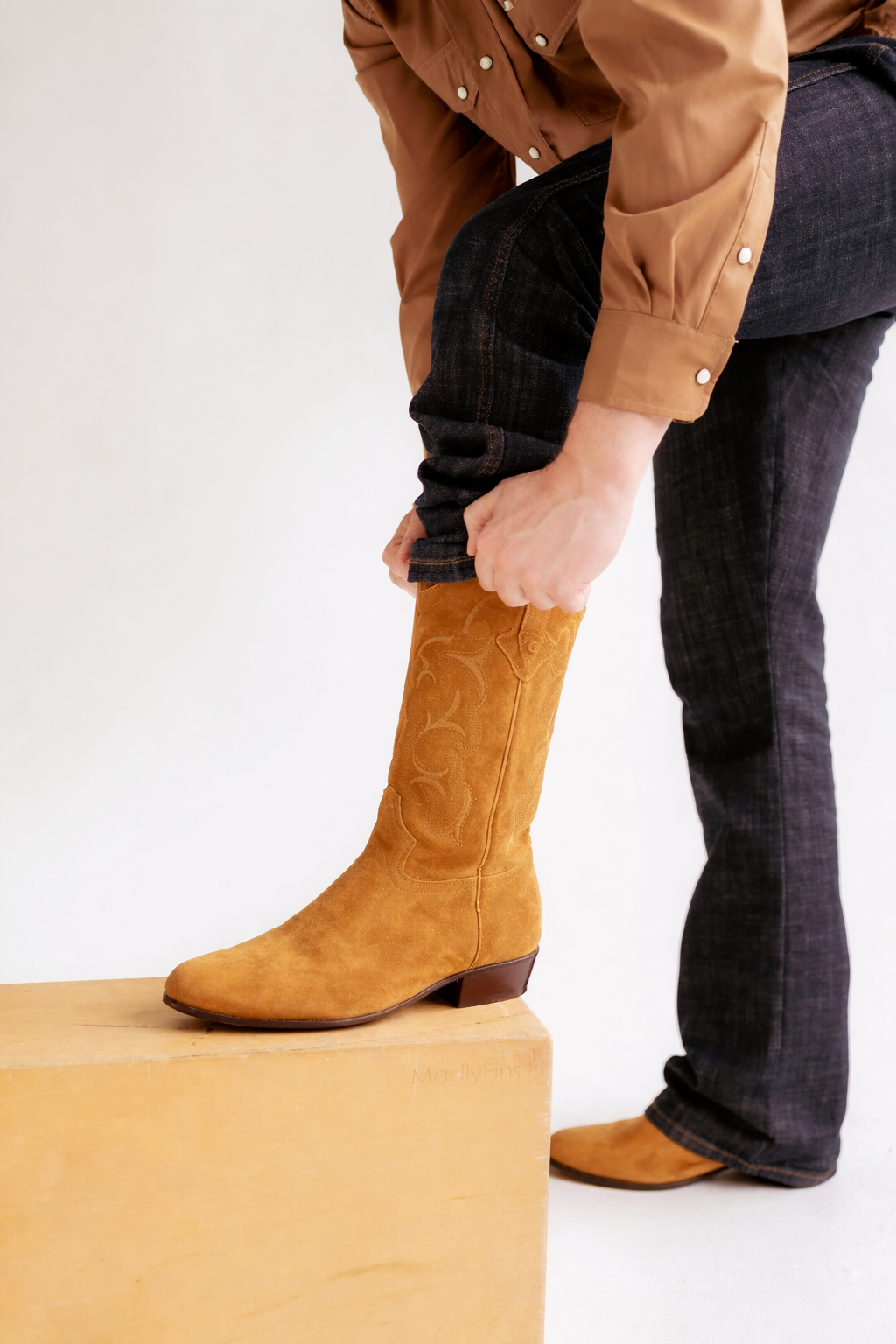 The James | Caramel Nubuck