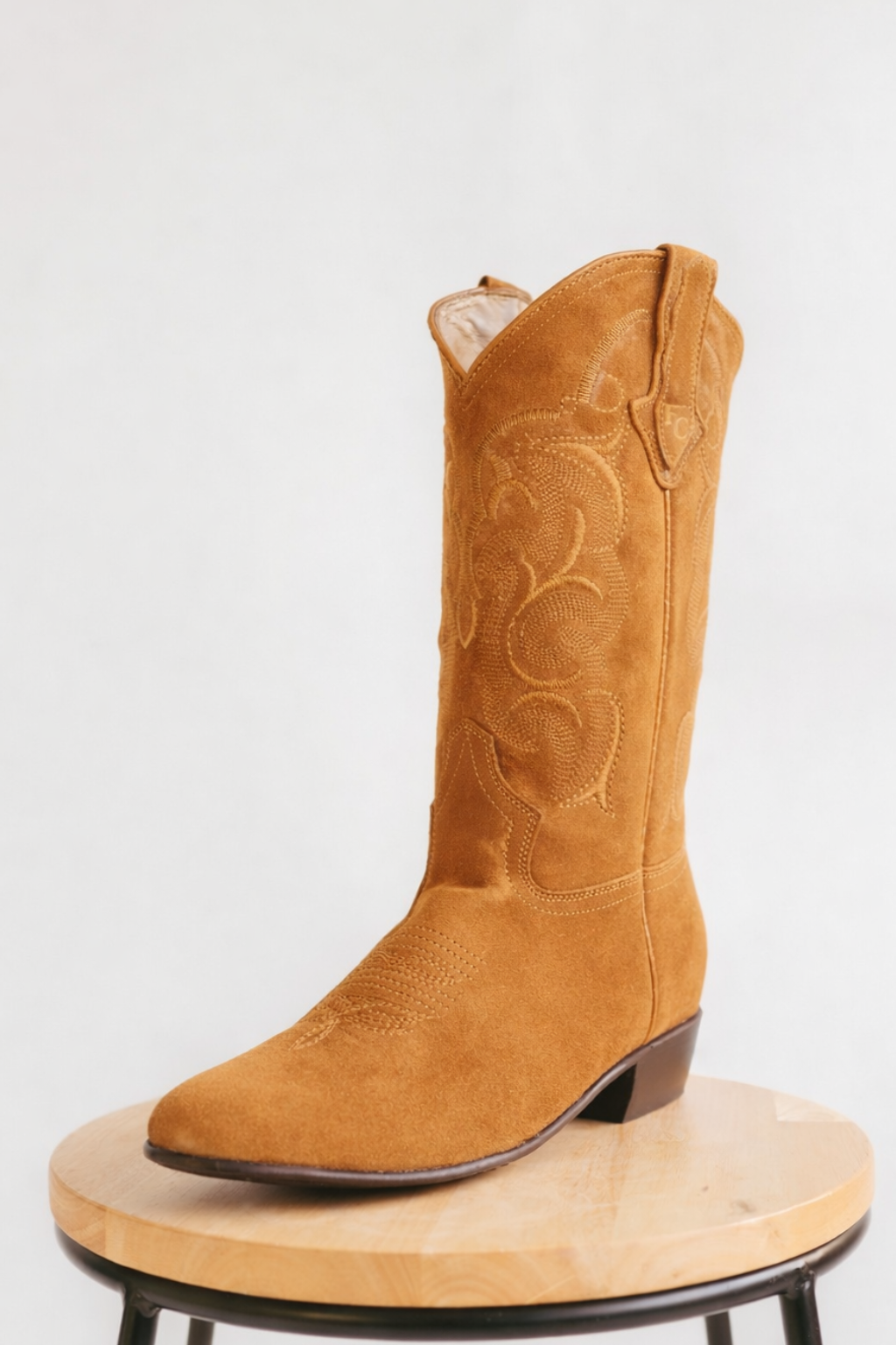 The James | Caramel Nubuck