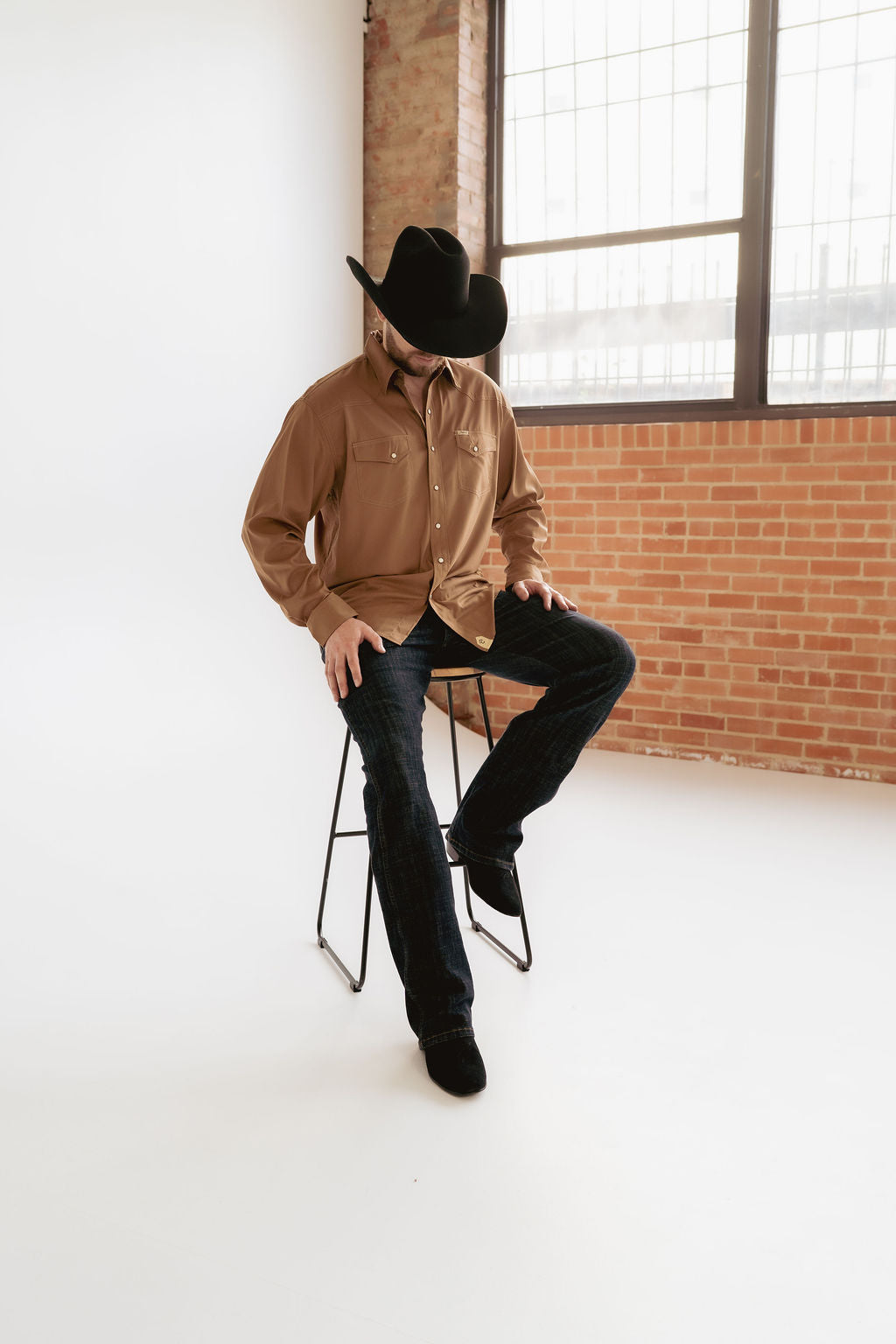 The James | Midnight Nubuck