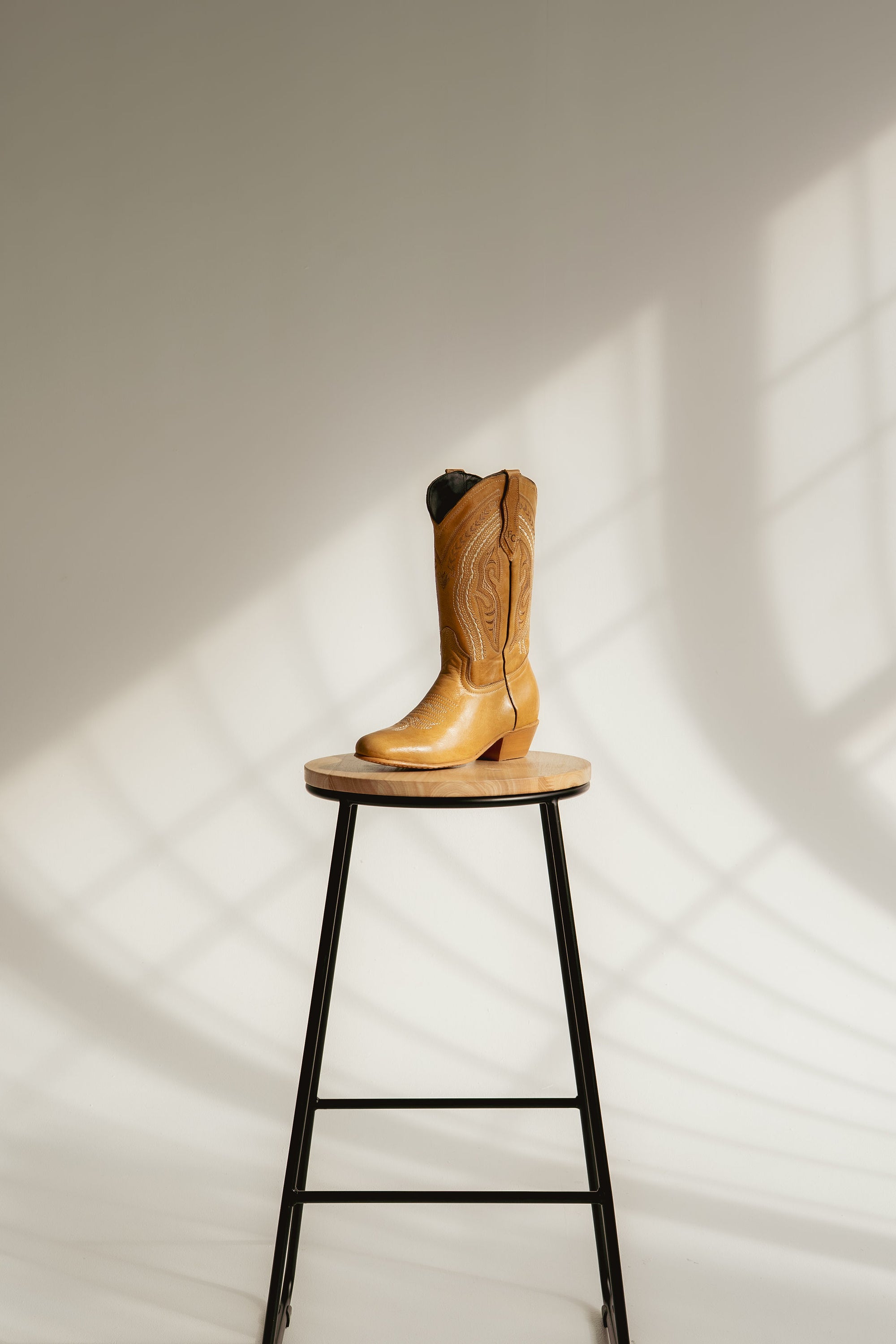 The Lacey | Honey
