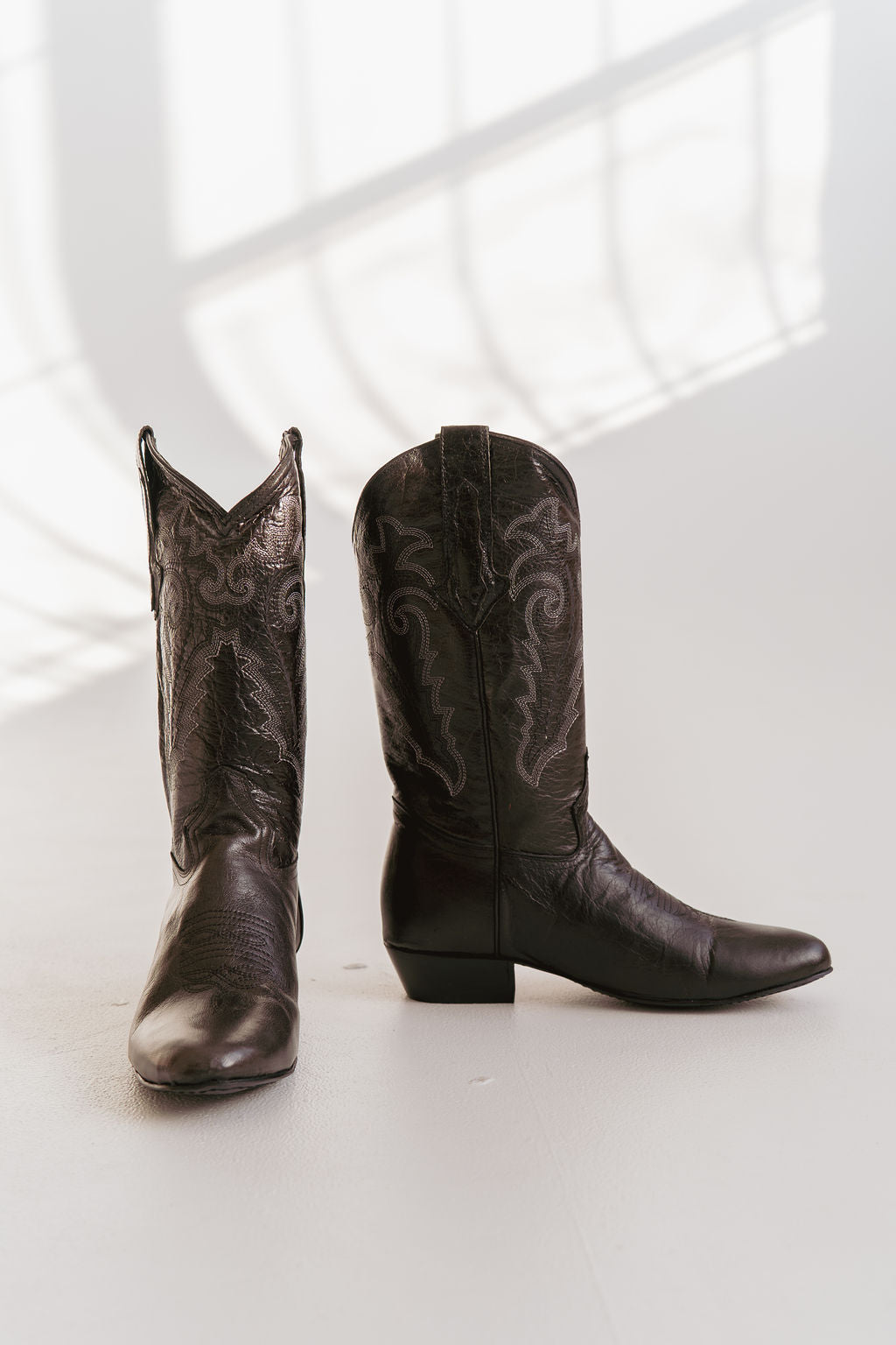 The James | Black