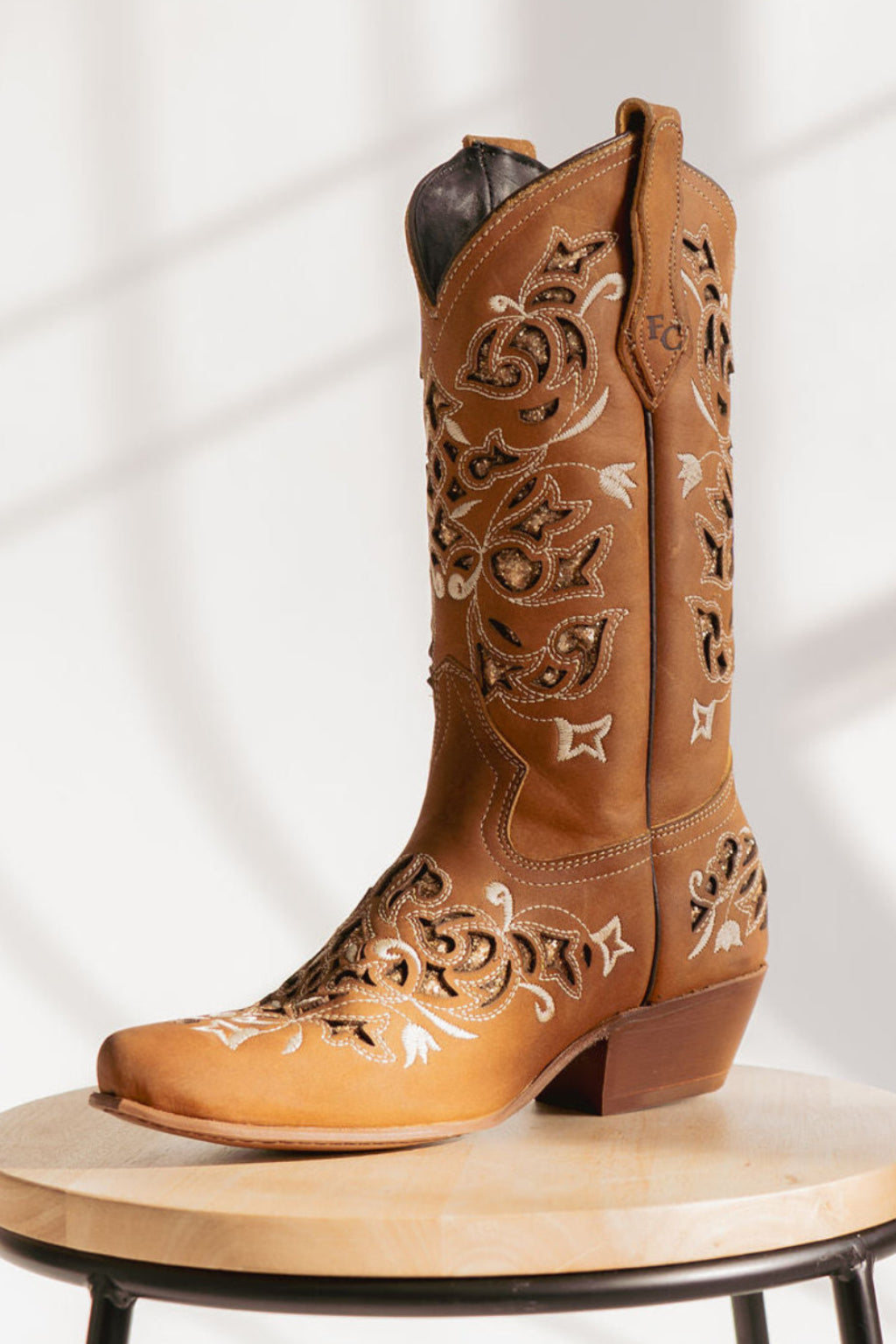 The Sydnie | Toffee & Gold